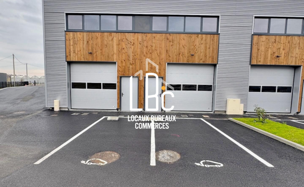 Basse Goulaine - À louer local d'activité neuf 255 m²