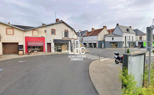 Saint Philbert de Grand Lieu - À louer local commercial de 328
