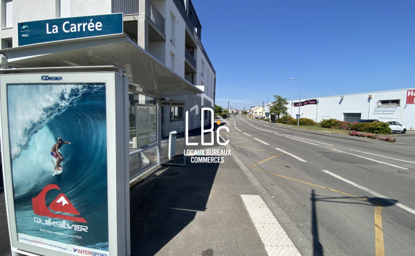 REZÉ - Local commercial 73 m² à louer