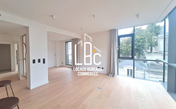 Nantes - À louer Bureaux 65 m2