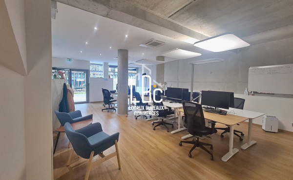 Nantes - À louer Bureau 176,96 m2