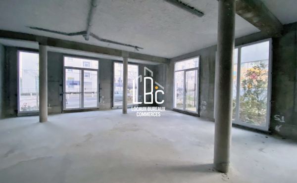 Ile de Nantes CHU - À louer local commercial 116 m²